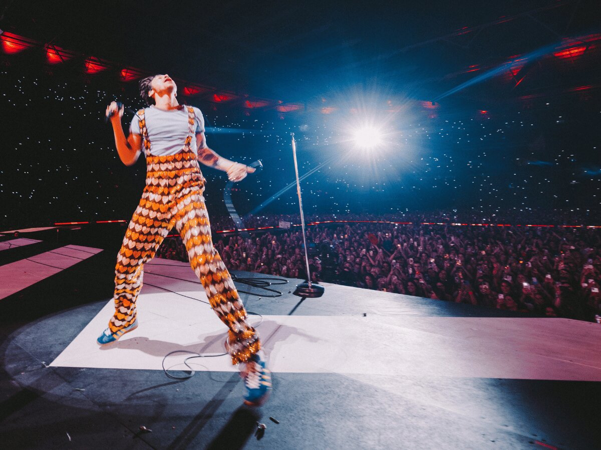 Harry Styles ปิดม่านการทัวร์คอนเสิร์ต 'Love On Tour' อย่างเป็นทางการ เผย 'นี่คือประสบการณ์ที่ดีที่สุดในชีวิตของผม'