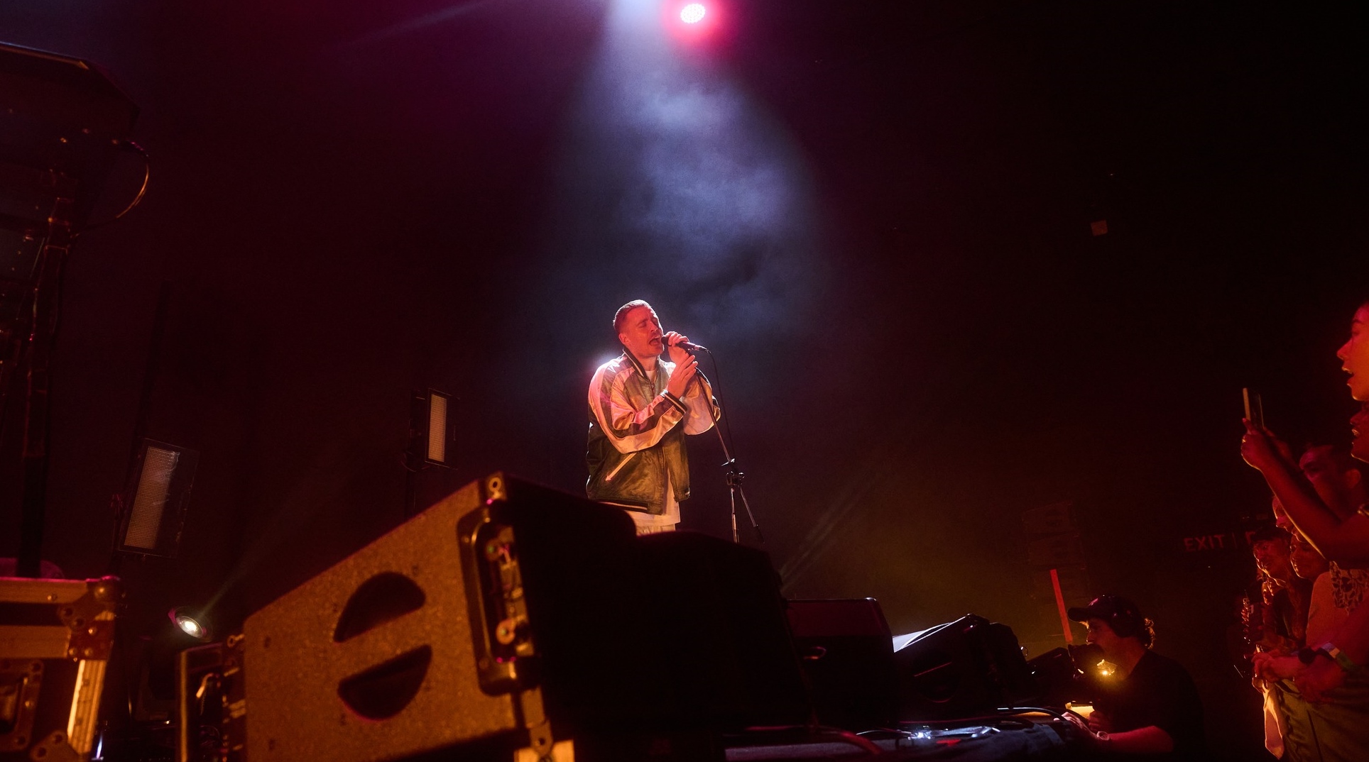 [Review] 'Dermot Kennedy The Sonder Tour in Bangkok' คอนเสิร์ตในไทยครั้งแรกของนักร้อง-นักแต่งเพลงชาวไอริชเจ้าของเสียงร้องทรงพลัง